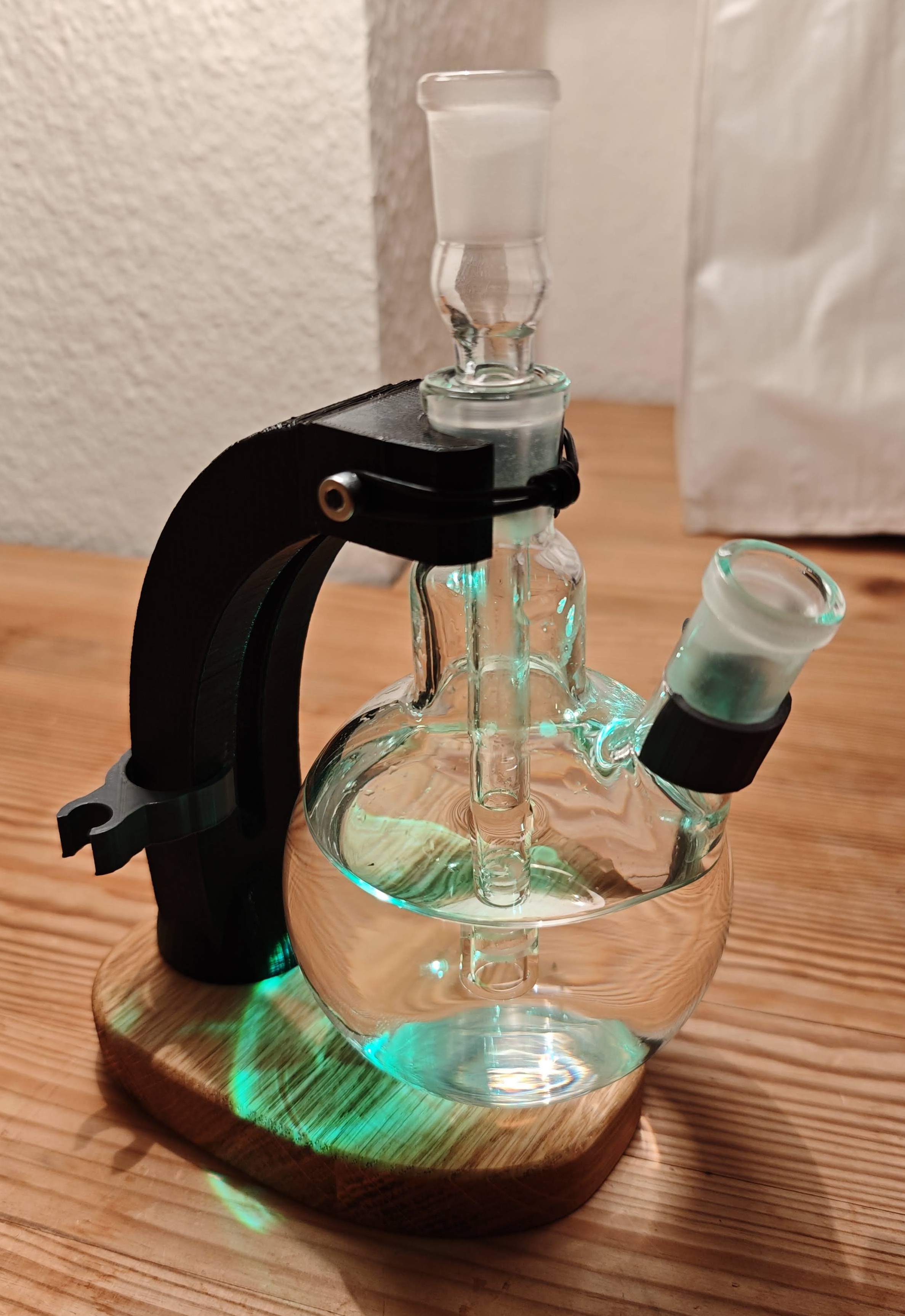 Hazewell auf Holzsockel